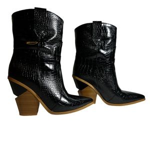 Modern Chunky High Heel Western Boot in Black Size 7.5 (38 EU)